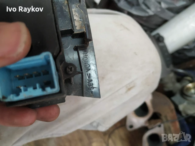 Бутон , предна врата за Honda Accord 2005 , 83741-SEA, снимка 2 - Части - 51197430