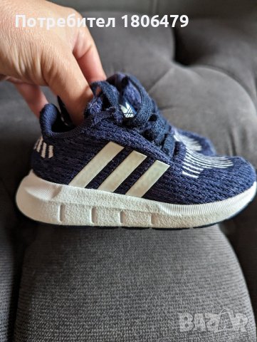 Маратонки Adidas Swift Run, 22 номер, снимка 2 - Детски маратонки - 42823719