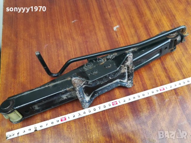 RENAULT-ORIGINAL КРИК-ВНОС SWISS 0906251709, снимка 2 - Аксесоари и консумативи - 50605482