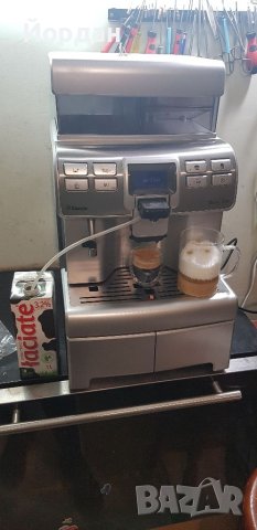 Професионашна кафемашина Saeco Aulika Top Cappuccino, снимка 8 - Кафемашини - 40258175