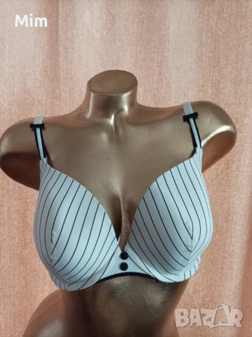 65 F  Много рядък бял сутиен на черно райе, снимка 2 - Бельо - 39958614