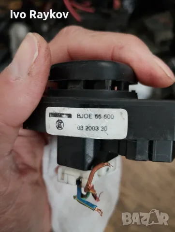 Бутон ел. огледала за Mazda 3 , BJOE66600, снимка 5 - Части - 56077701