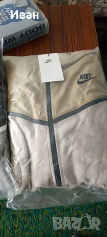 Спортни екипи комплект Nike , снимка 8 - Спортни дрехи, екипи - 56190529