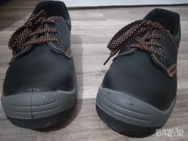 Обувки за Продан, снимка 11 - Ежедневни обувки - 46917448