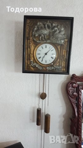 Старинен стенен часовник с формата на иконостас , снимка 2 - Антикварни и старинни предмети - 30990217
