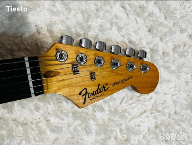 Електрическа китара тип Stratocaster - Перфектно състояние, снимка 6 - Китари - 54307529