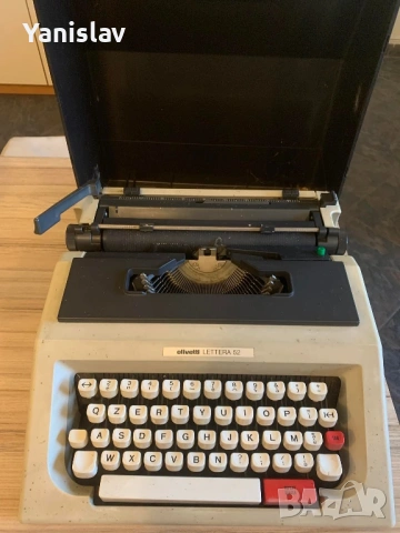 Пишешта машина OLIVETTI LETTERA 52