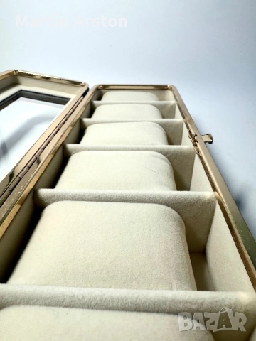 Невероятно мека луксозна кутия за часовници, снимка 2 - Други - 53921975