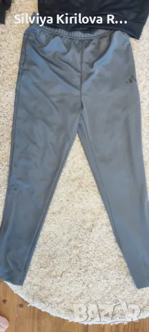 Анцунг Adidas 13-14 години, снимка 2 - Детски анцузи и суичери - 50070001