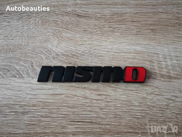 Nissan Nismo Нисмо черен с червено надпис стикер