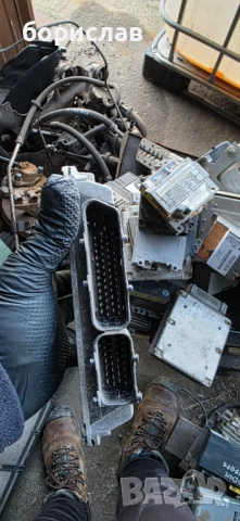 Компютър за Фолксваген голф 4 хора 1.6, снимка 2 - Части - 53037384