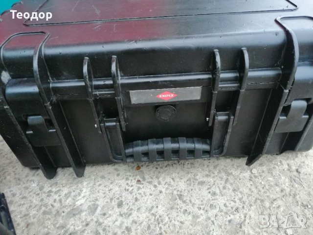 Куфар knipex за електричари, снимка 10 - Куфари с инструменти - 40241196