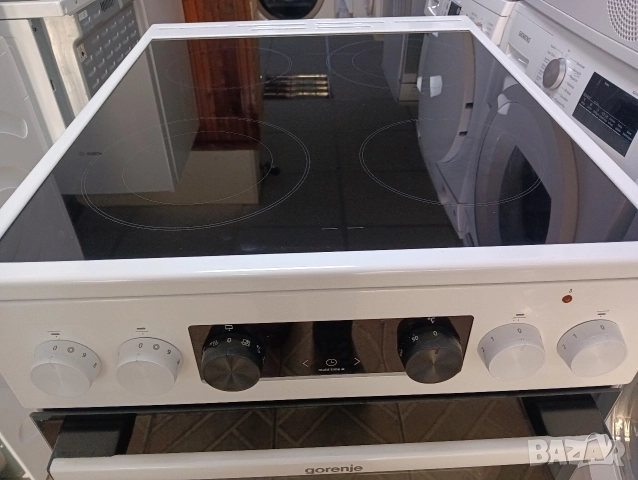 Като нова тясна 50см свободно стояща печка с керамичен плот Gorenje с две години гаранция!, снимка 11 - Печки, фурни - 52770243