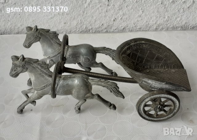 Колесница с 2 коня, кон, стара фигура статуетка пластика украса, снимка 2 - Статуетки - 40728824