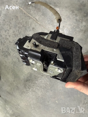 Брава задна дясна врата Renault Kadjar, снимка 3 - Части - 52929540