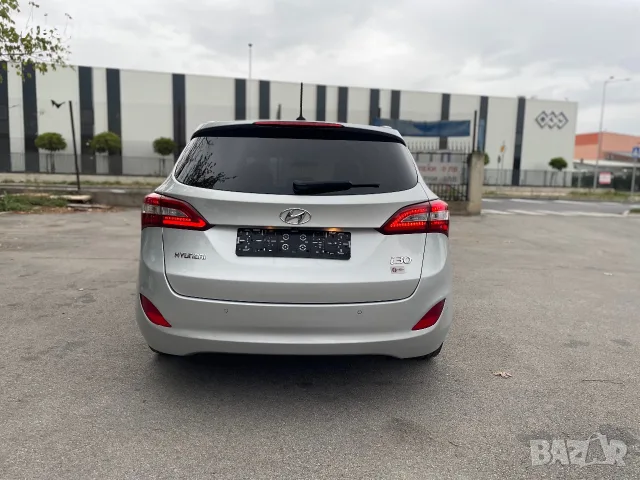 Хюндай I 30 Exclusive, снимка 10 - Автомобили и джипове - 56437425