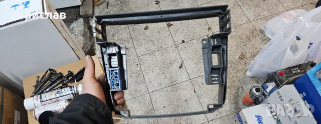 Средна лайсна за Опел Омега , снимка 2 - Части - 48562937