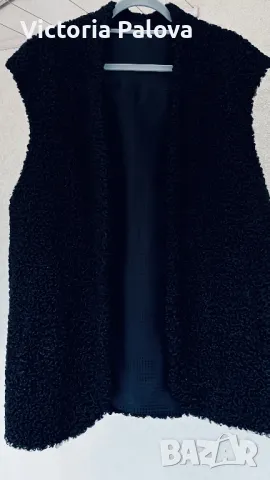 Модерен стилен зимен елек от естествен астраган, нов, снимка 12 - Елеци - 48470764