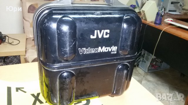 Продавам оригинален куфар от видео камера JVC