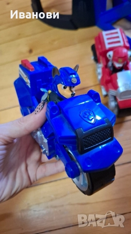 Базата на Пес патрул + кученцата Чейс и Маршъл с мотори, снимка 2 - Коли, камиони, мотори, писти - 51897502