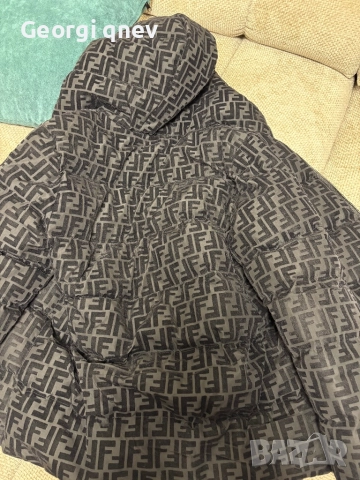 Продавам яке на Fendi 