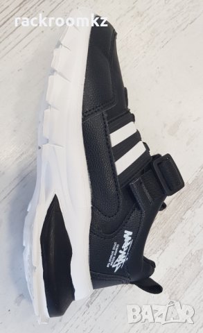 Много леки и удобни детски маратонки с велкро, снимка 4 - Детски маратонки - 34412362