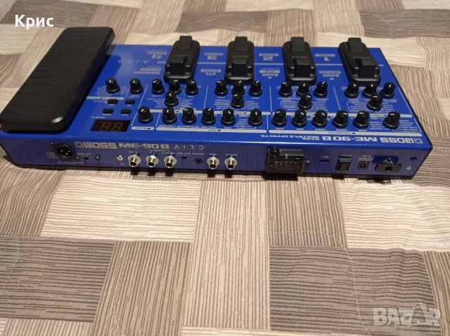 Продавам нов процесор за бас китара BOSS ME-90 B, снимка 2 - Китари - 52756323