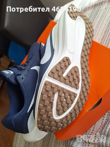 Оригинални маратонки Nike, снимка 6 - Маратонки - 56138409
