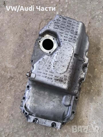 Оригинален картер за Голф 5 Ауди А3 1.6 ФСИ VW Golf 5 Audi A3 1.6 FSI Passat Touran Jetta 03C103603J, снимка 2 - Части - 50477325