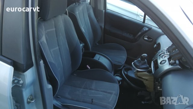 на части Renault Scenic 1.5 dci, снимка 4 - Автомобили и джипове - 31725447
