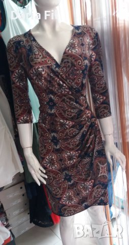 -20% Рокля в кафяво-сини пейсли принт цветове и набор около кръста