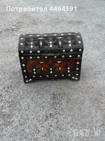 Дървен винтидж сандък 