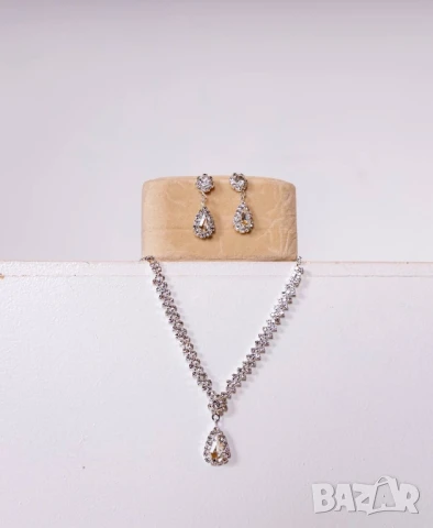 колие и обеци , снимка 2 - Бижутерийни комплекти - 51151491