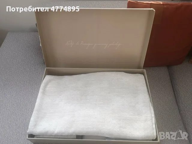 Нов луксозен спален комплект Yataş Bedding – светло сив- сатен, 200x220, снимка 3 - Спално бельо - 55873233