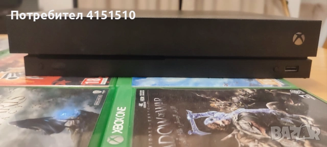 Xbox One X 1TB с 2 контролера и 9 игри , снимка 2 - Xbox конзоли - 53967382