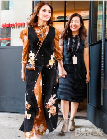 бродирана рокля от велур Coach размер S, снимка 13 - Рокли - 53181210