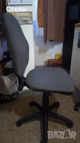 Офис стол в отлично състояние, снимка 3 - Столове - 37123085