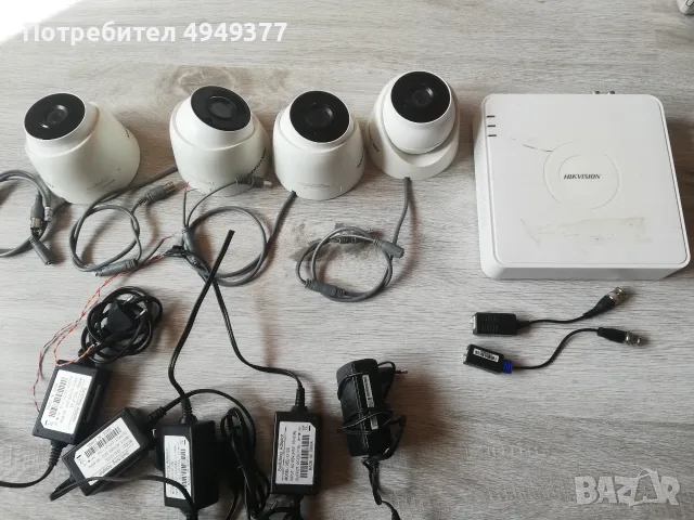   DVR Hikvision  + 4  камери за части или ремонт
