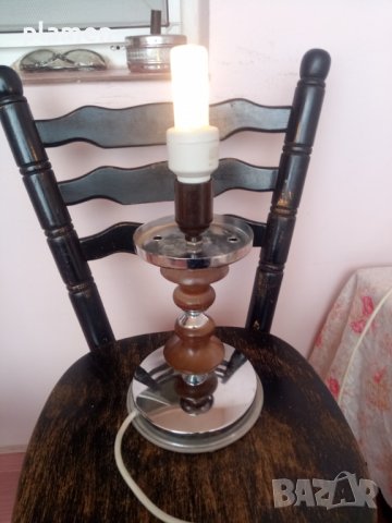 Стара българска лампа