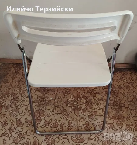 Сгъваем стол подходящ за балкон , баня, двор, снимка 2 - Столове - 56128027