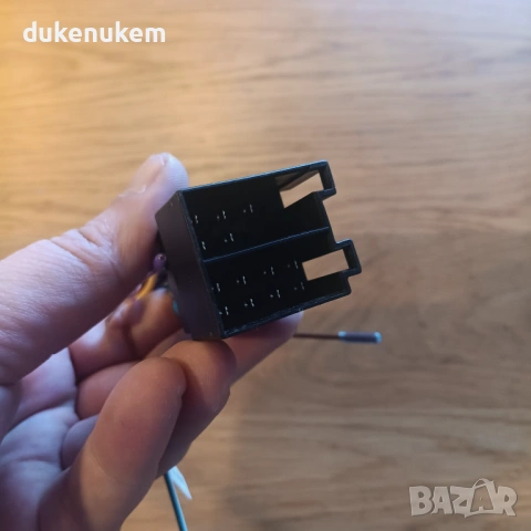 16-пинов към ISO адаптер за автомобилно радио – Plug & Play, снимка 8 - Радиокасетофони, транзистори - 53150039