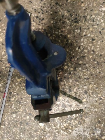 Продавам малко китайско менгеме Table Vice The Peoples Republic Of China Swordfish Brand, снимка 4 - Менгемета - 39109069