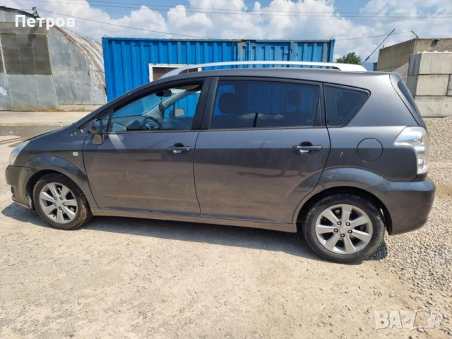 Toyota Corolla Verso 2.2 D4D На части, снимка 6 - Автомобили и джипове - 50723395
