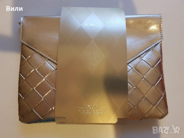 Дамски златист несесер на KIKO Milano