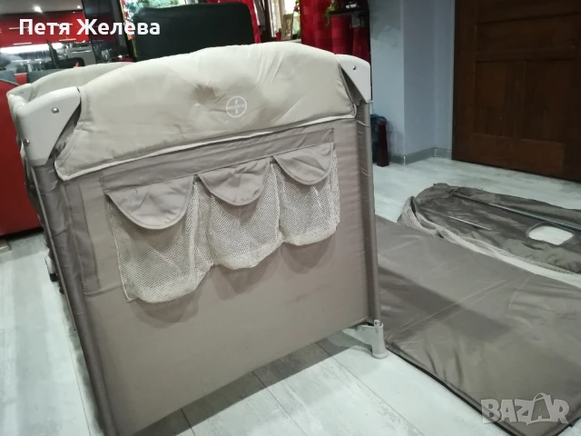 Сгъваема и преносима с падаща стена кошара/легло CHIPOLINO MERIDA, снимка 4 - Кошарки - 50711453