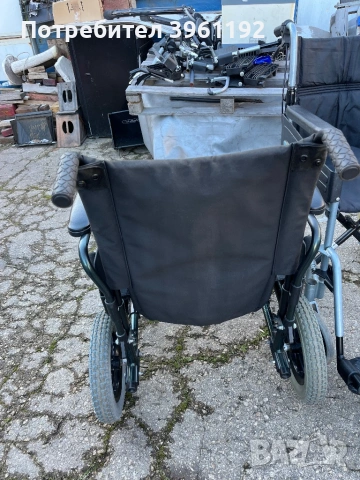 Ръчна инвалидна количка Breezy згаваема , снимка 3 - Инвалидни колички - 54171394