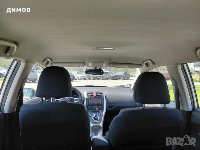 Toyota Auris Hibryd 2011г - ТОП ..., снимка 8 - Автомобили и джипове - 54319524