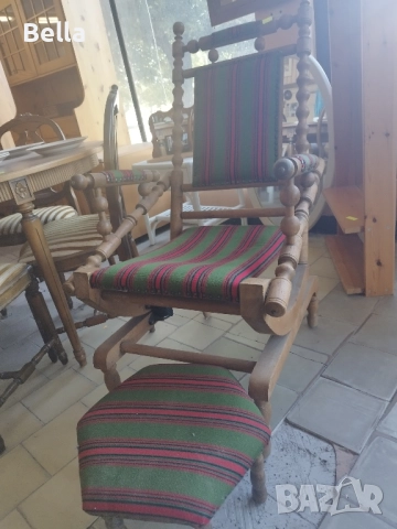 Люлеещ стол и релакс столове 