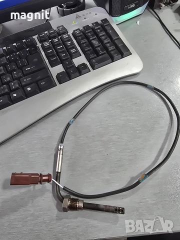 4H0906088F Датчик температура на изгорелите газове AUDI A8 