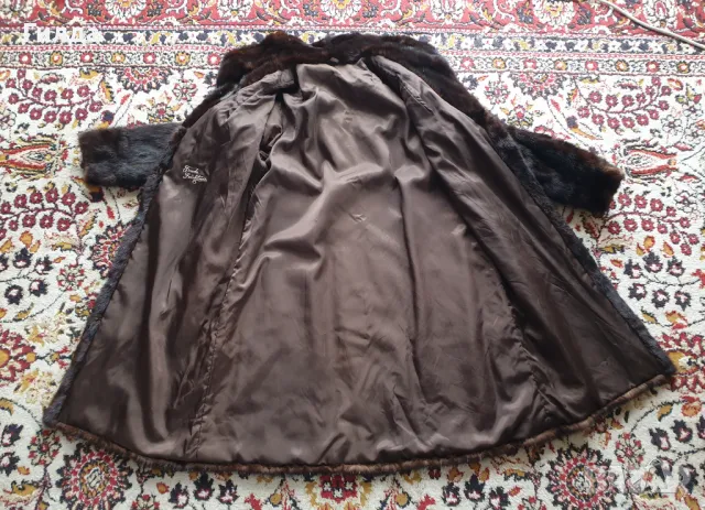 палто от естествена норка визон кафяво S цели кожи налично, снимка 8 - Палта, манта - 49144458